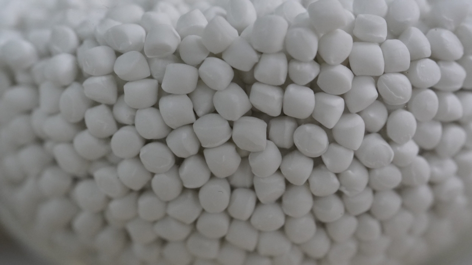 Plastic filler: What it is and how it benefits our plastic indust