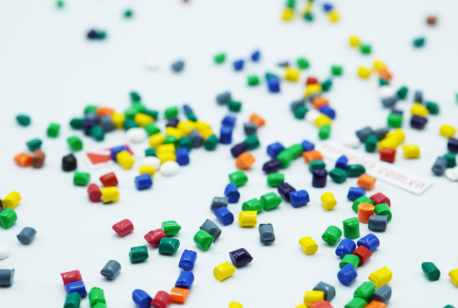 Wholesale plastic color compounds: 4 reasons to choose a reliable supplier