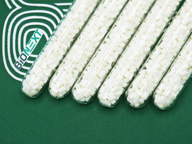 Các chất phụ gia giúp nhựa phân hủy sinh học