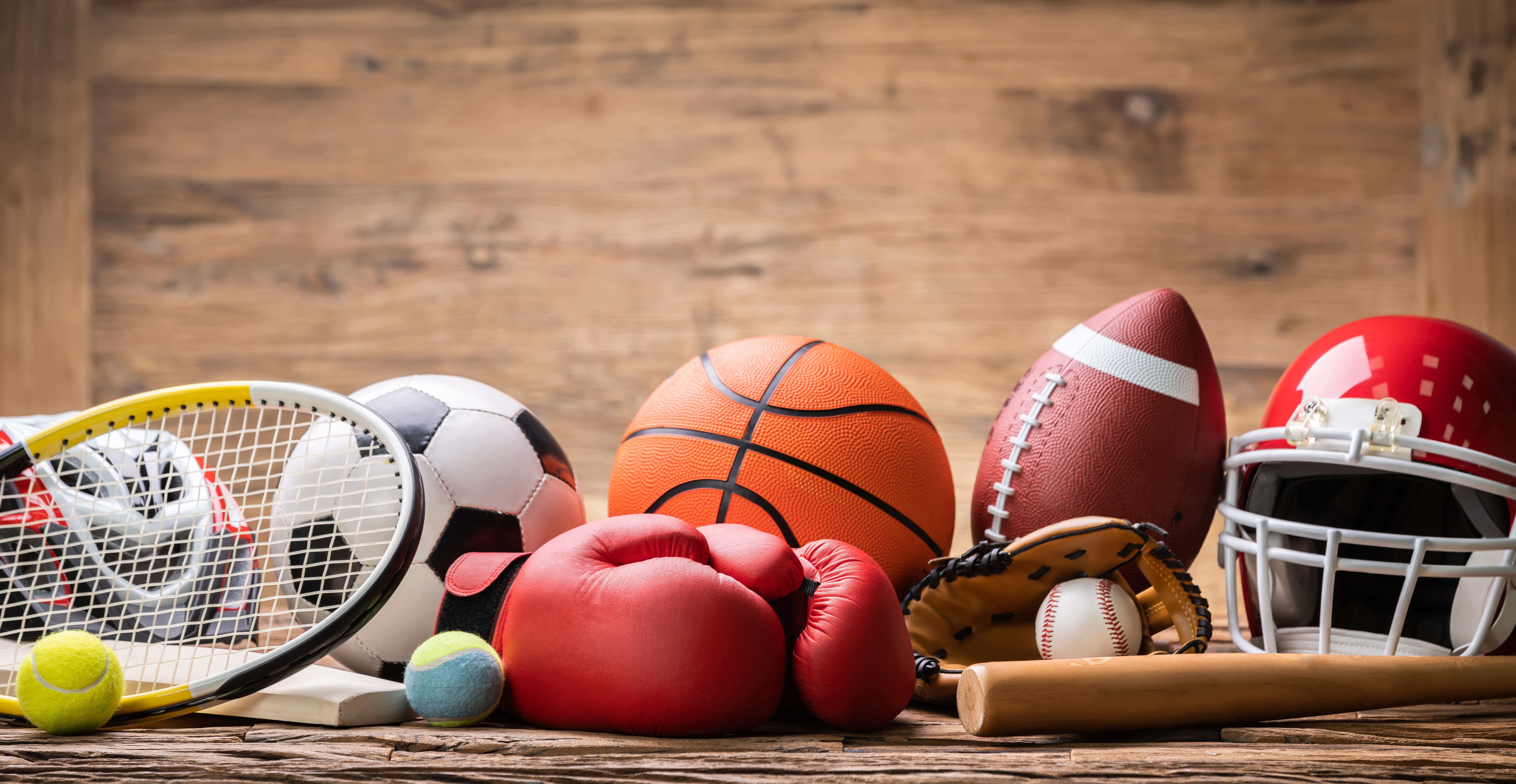 Nhựa trong thể thao: Người hùng thầm lặng của mỗi trận đấu