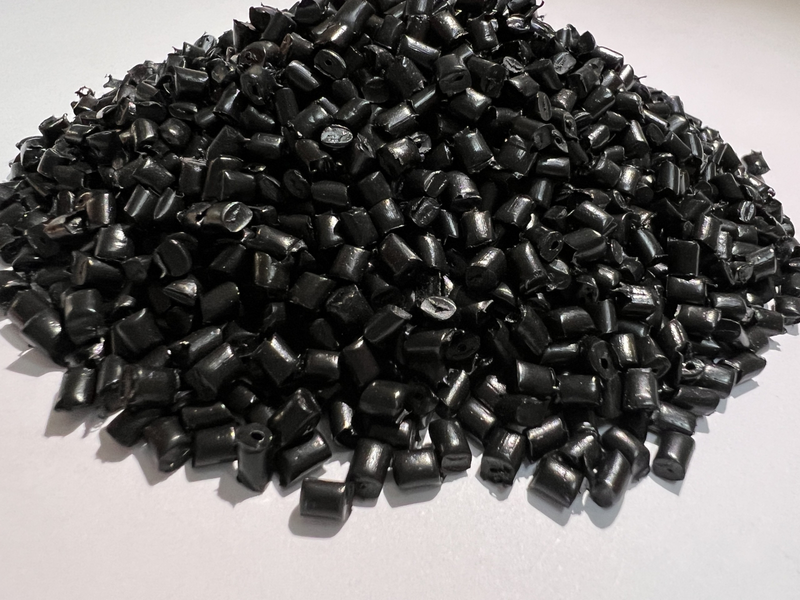 Lợi ích của Polypropylene đen trong ngành công nghiệp ô tô