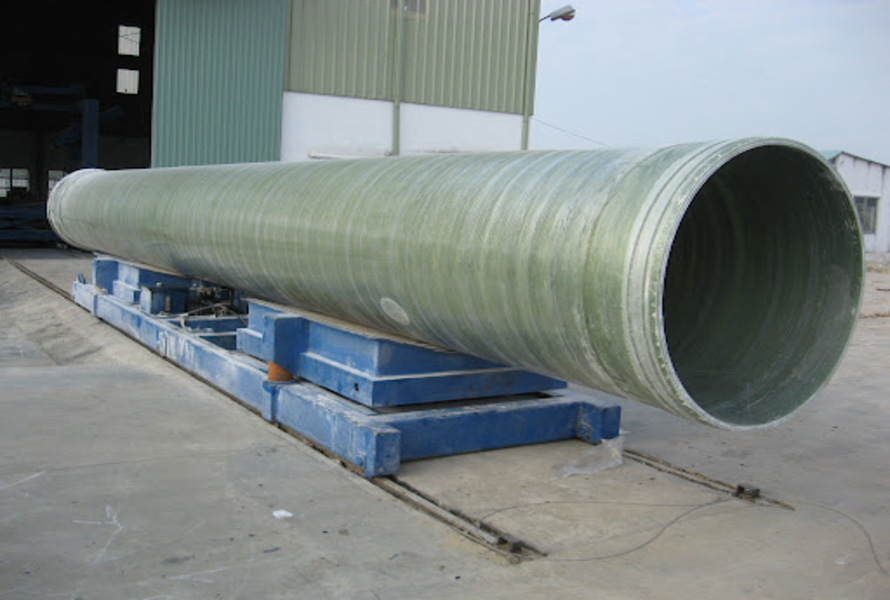 FRP plastic used to produce large industrial pipes