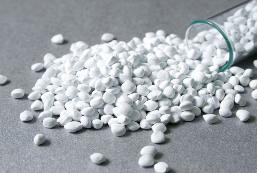 The heat resistance of PE plastic beads is on average from 60 - 80 degrees Celsius.