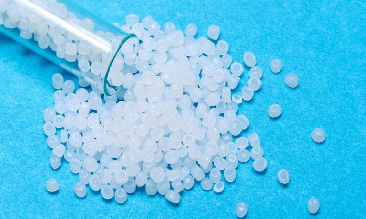 The melting point of LLDPE ranges from 120-130°C (248-266°F). The melting point of LLDPE ranges from 120-130°C (248-266°F).