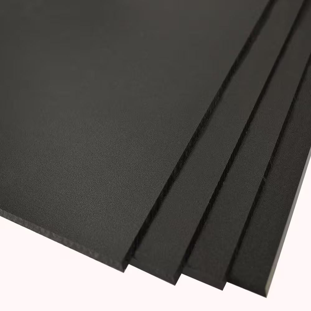 Black HDPE rất cứng, bền và kháng hóa chất. Black HDPE rất cứng, bền và kháng hóa chất.