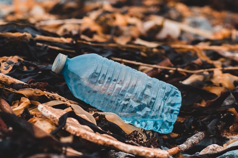 How long does it take for plastic to decompose