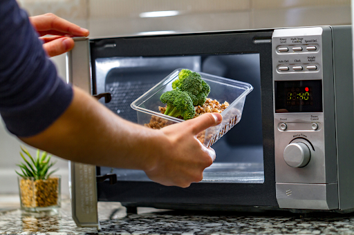 You shouldn’t use plastic containers when microwaving food