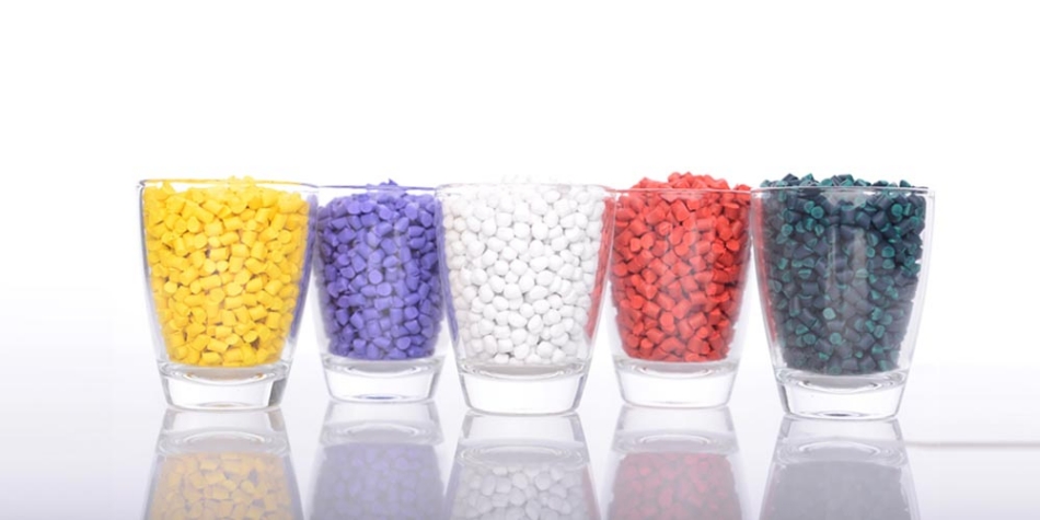 Hạt nhựa màu – phương pháp tối ưu để tạo màu cho sản phẩm nhựa